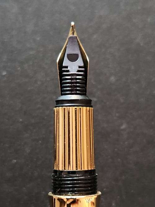 Ronson`s Fountain Pen (excellent condition) - as per photograph