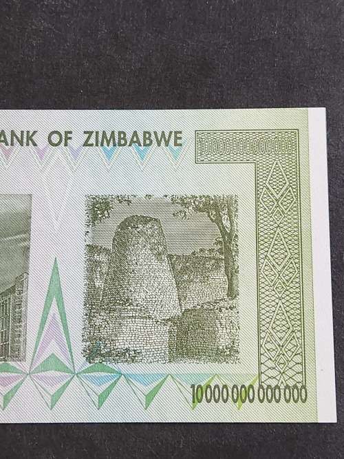 Reserve Bank of Zimbabwe 10 Trillion Dollars Harare 2008 AA series BU - as per photograph