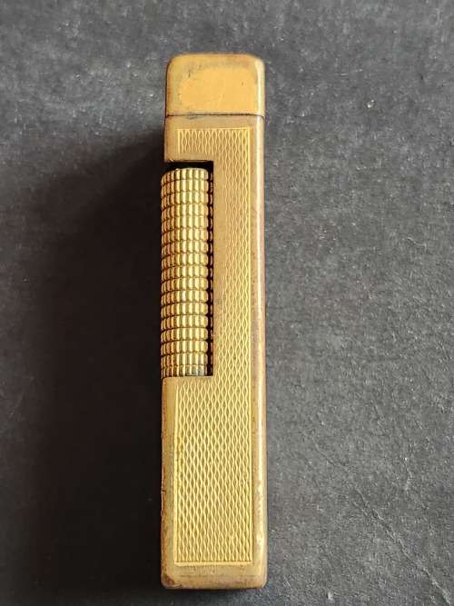 Vintage Dunhill Rollergas Lighter made in Switzerland (needs flint and gas) - as per photograph