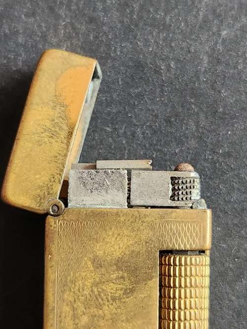 Vintage Dunhill Rollergas Lighter made in Switzerland (needs flint and gas) - as per photograph