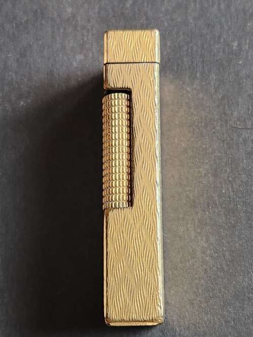 Vintage Dunhill Rollergas Lighter made in Switzerland (needs flint and gas) - as per photograph