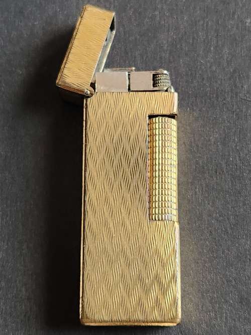 Vintage Dunhill Rollergas Lighter made in Switzerland (needs flint and gas) - as per photograph