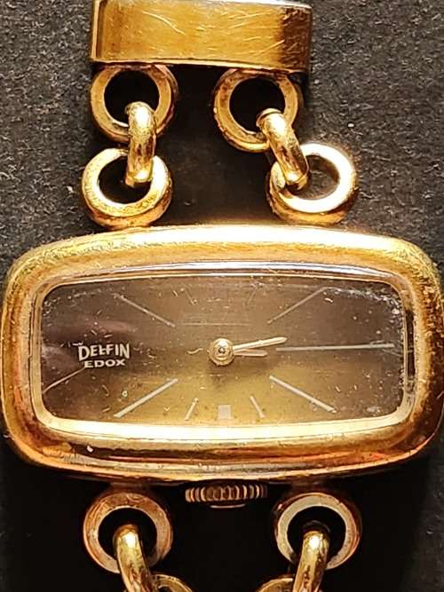 Vintage Ladies Delfin Watch (runs/stops) needs to be serviced - as per photograph