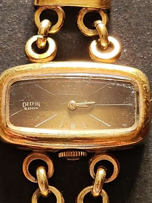 Vintage Ladies Delfin Watch (runs/stops) needs to be serviced - as per photograph