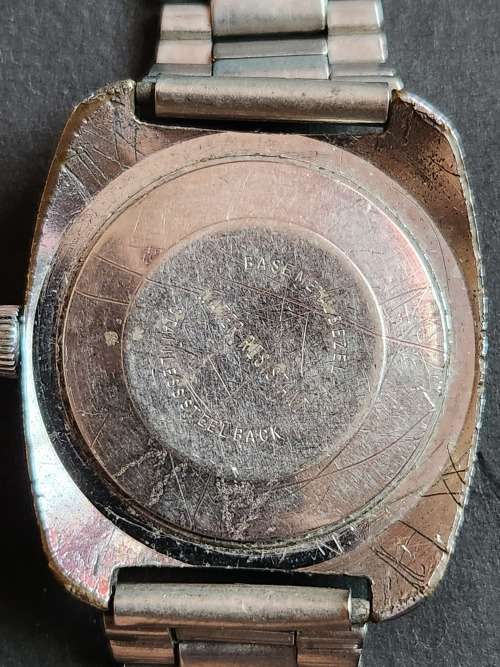 Vintage Men`s Timex Water Resistant Mechanical Watch made in Great Britain (not working)