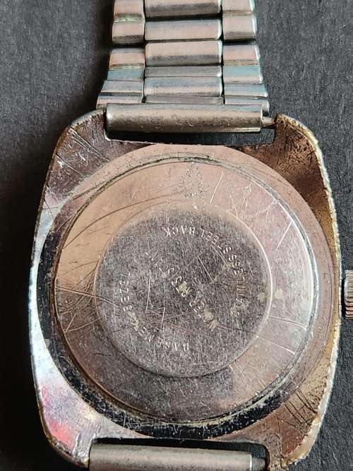 Vintage Men`s Timex Water Resistant Mechanical Watch made in Great Britain (not working)