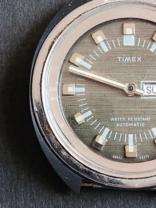 Vintage Timex Water Resistant Automatic Men`s Wrist Watch (nice condition) not working- as per photo