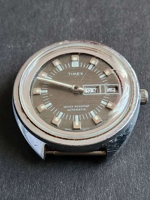 Vintage Timex Water Resistant Automatic Men`s Wrist Watch (nice condition) not working- as per photo