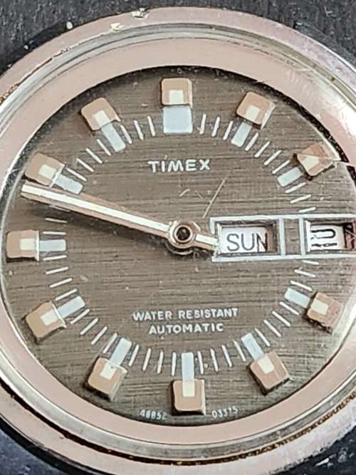 Vintage Timex Water Resistant Automatic Men`s Wrist Watch (nice condition) not working- as per photo