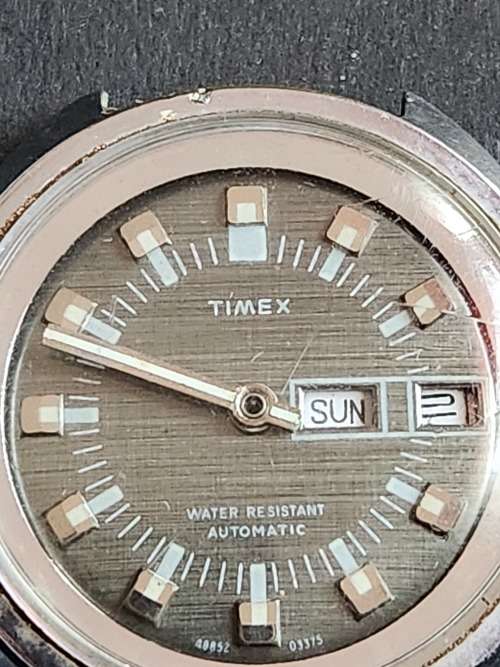 Vintage Timex Water Resistant Automatic Men`s Wrist Watch (nice condition) not working- as per photo
