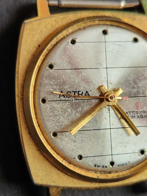 Vintage Astra WaterProof Antimagnetic Mechanical Watch (missing glass) not working  - as per photogr