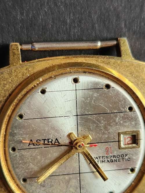 Vintage Astra WaterProof Antimagnetic Mechanical Watch (missing glass) not working  - as per photogr