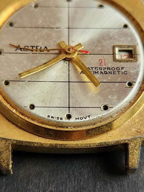 Vintage Astra WaterProof Antimagnetic Mechanical Watch (missing glass) not working  - as per photogr