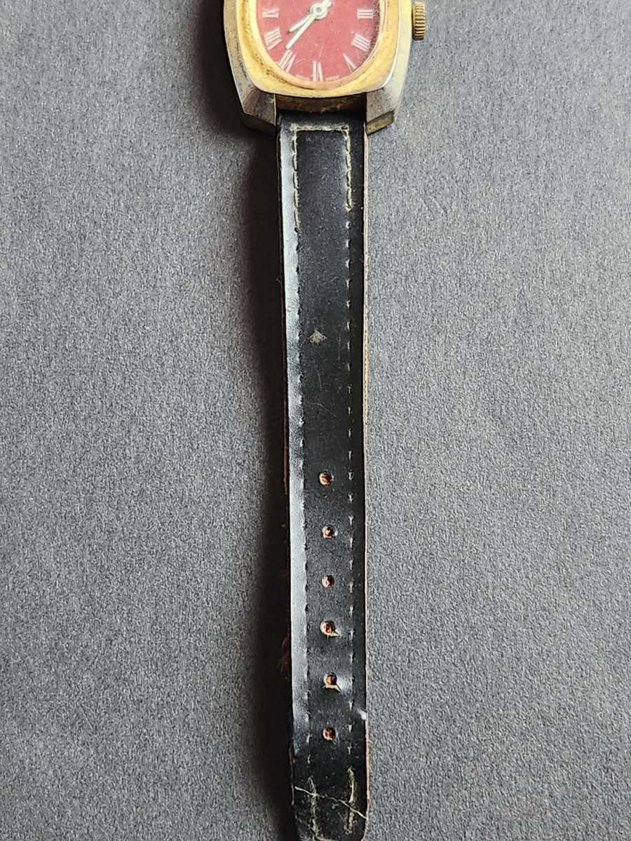 Lucerne Swiss made Mechanical Ladies Wrist Watch (not working) - as per photograph