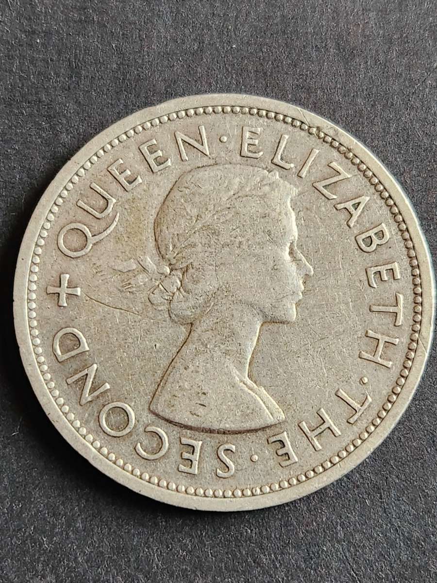 Southern Rhodesia Crown 1953 Filler coin - as per photograph