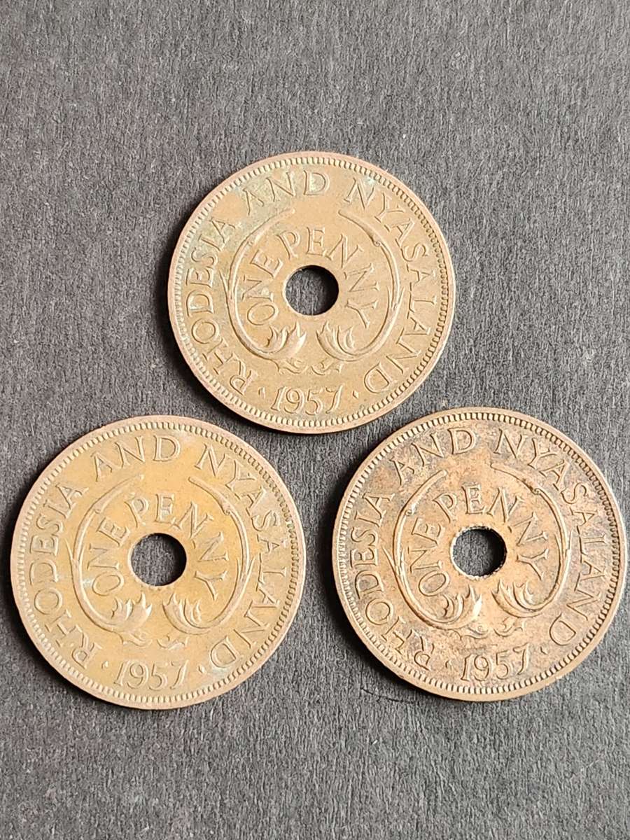 3 x Rhodesia Nysaland 1 Penny 1957 - as per photograph