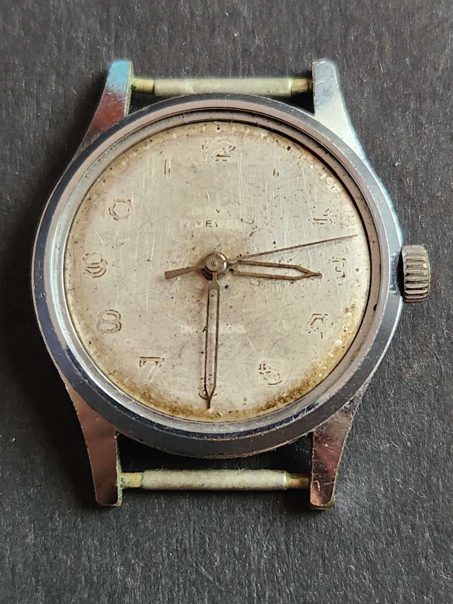 Vintage Deluxe 17 Jewels Mechanical Men`s Wrist Watch (not working- no glass- ideal for spares)