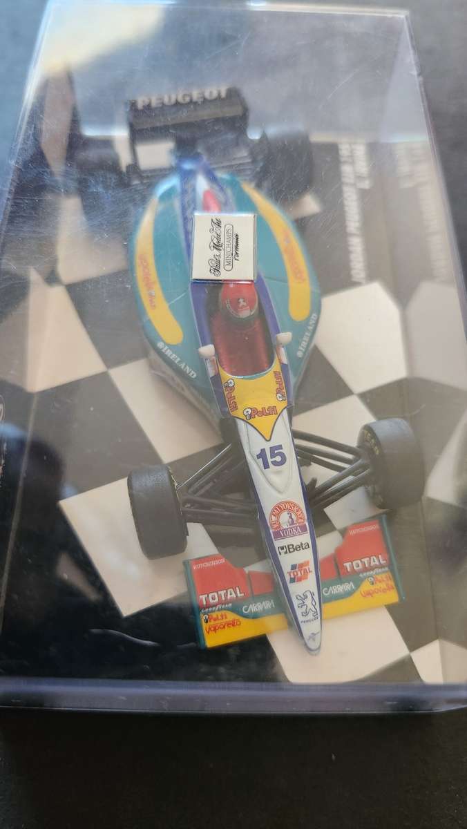 Paul`s Model Art Mini Champs Jordon Peugeot EJR 195 E. Irvine 1:43 - as per photo