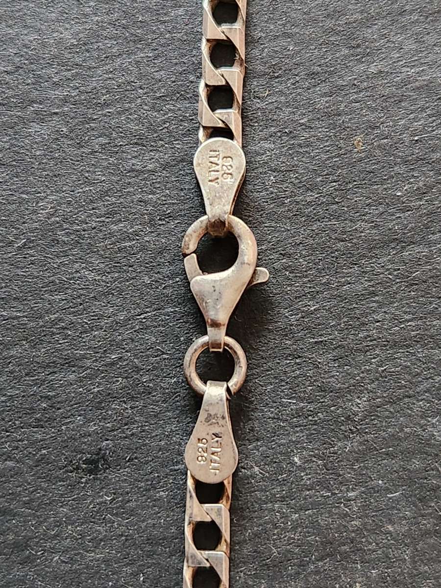 Sterling Silver Chain 8.1g Stamp .925 (500 mm)- as per photograph
