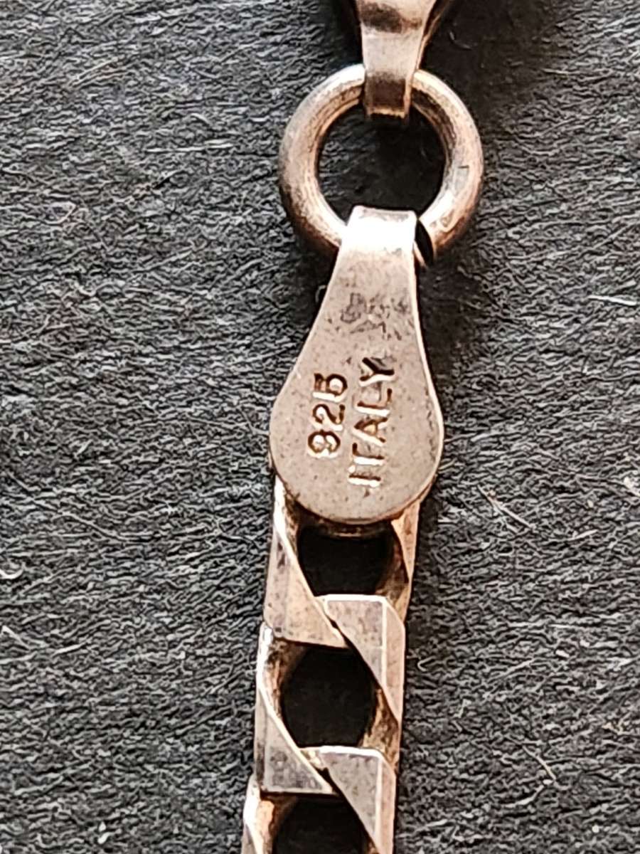 Sterling Silver Chain 8.1g Stamp .925 (500 mm)- as per photograph