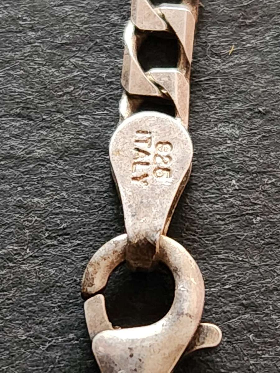 Sterling Silver Chain 8.1g Stamp .925 (500 mm)- as per photograph