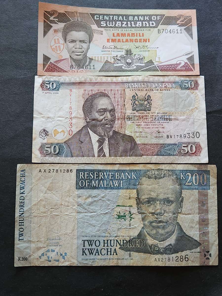 3 x African Notes, Swaziland 2 Elangeni UNC, Kenya 50 Shilingi and Malawi 200 Kwacha Notes