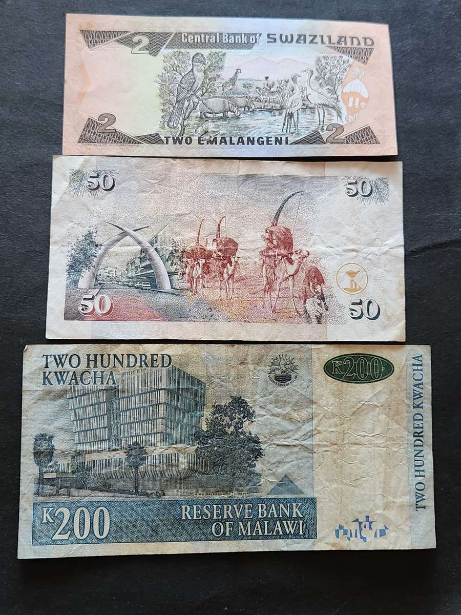 3 x African Notes, Swaziland 2 Elangeni UNC, Kenya 50 Shilingi and Malawi 200 Kwacha Notes