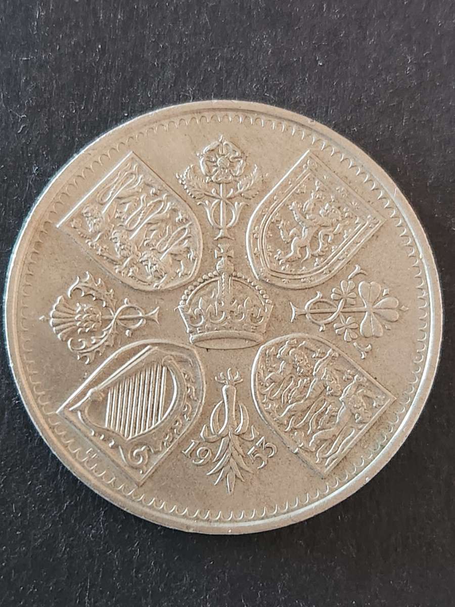 UK Coronation 5 Shillings 1953 - as per photograph
