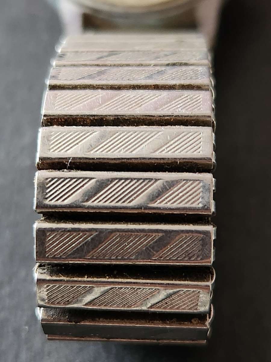 Vintage Men`s Lanco 15 Jewels Shock Proof Wrist Watch (not working)