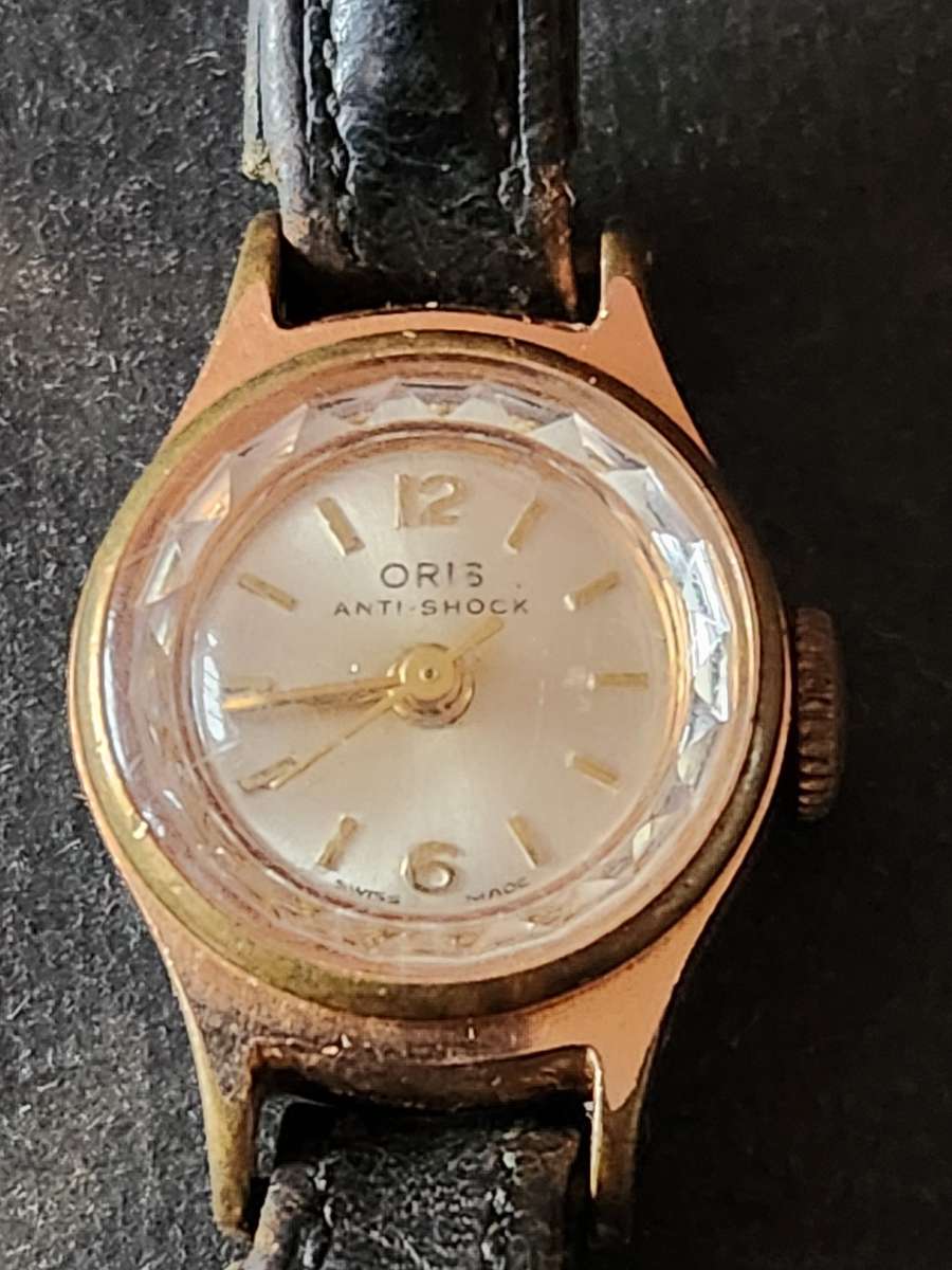 Vintage Ladies Oris Antishock Swiss made Mechanical Wrist Watch (10 microns) not working