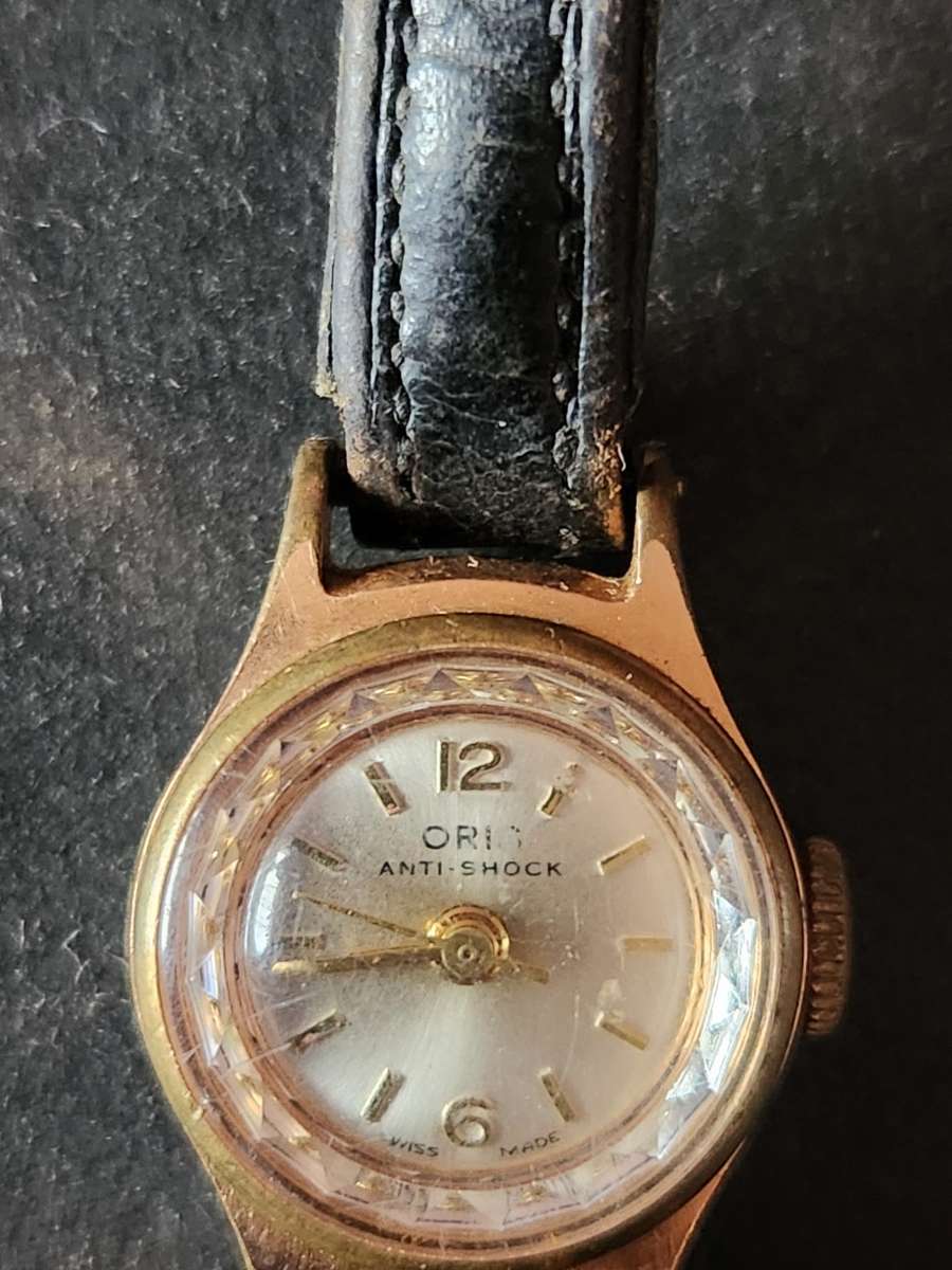 Vintage Ladies Oris Antishock Swiss made Mechanical Wrist Watch (10 microns) not working