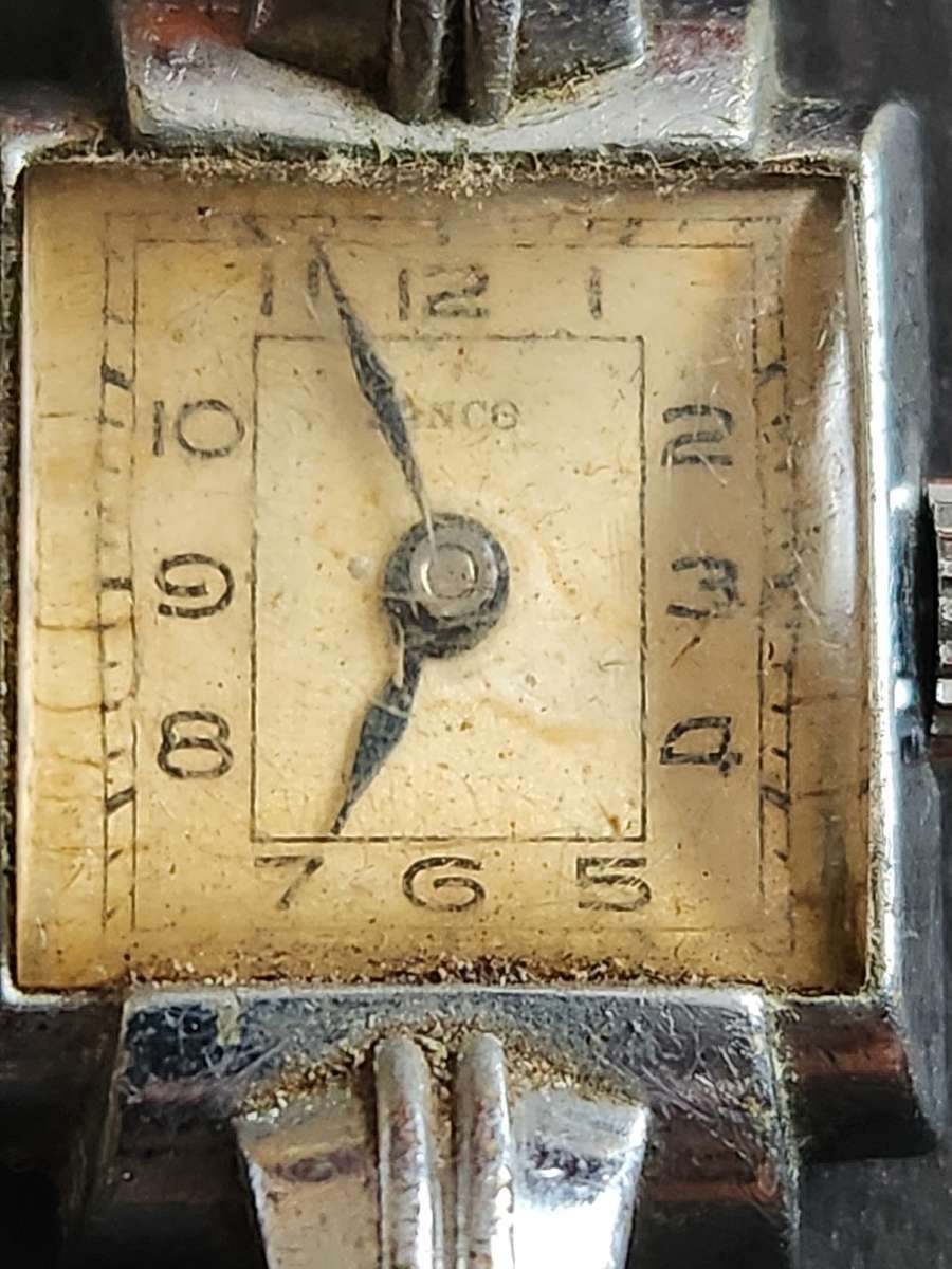 Vintage Ladies Lanco Mechanical Wrist Watch (runs on/off) needs to be serviced- as per photograph