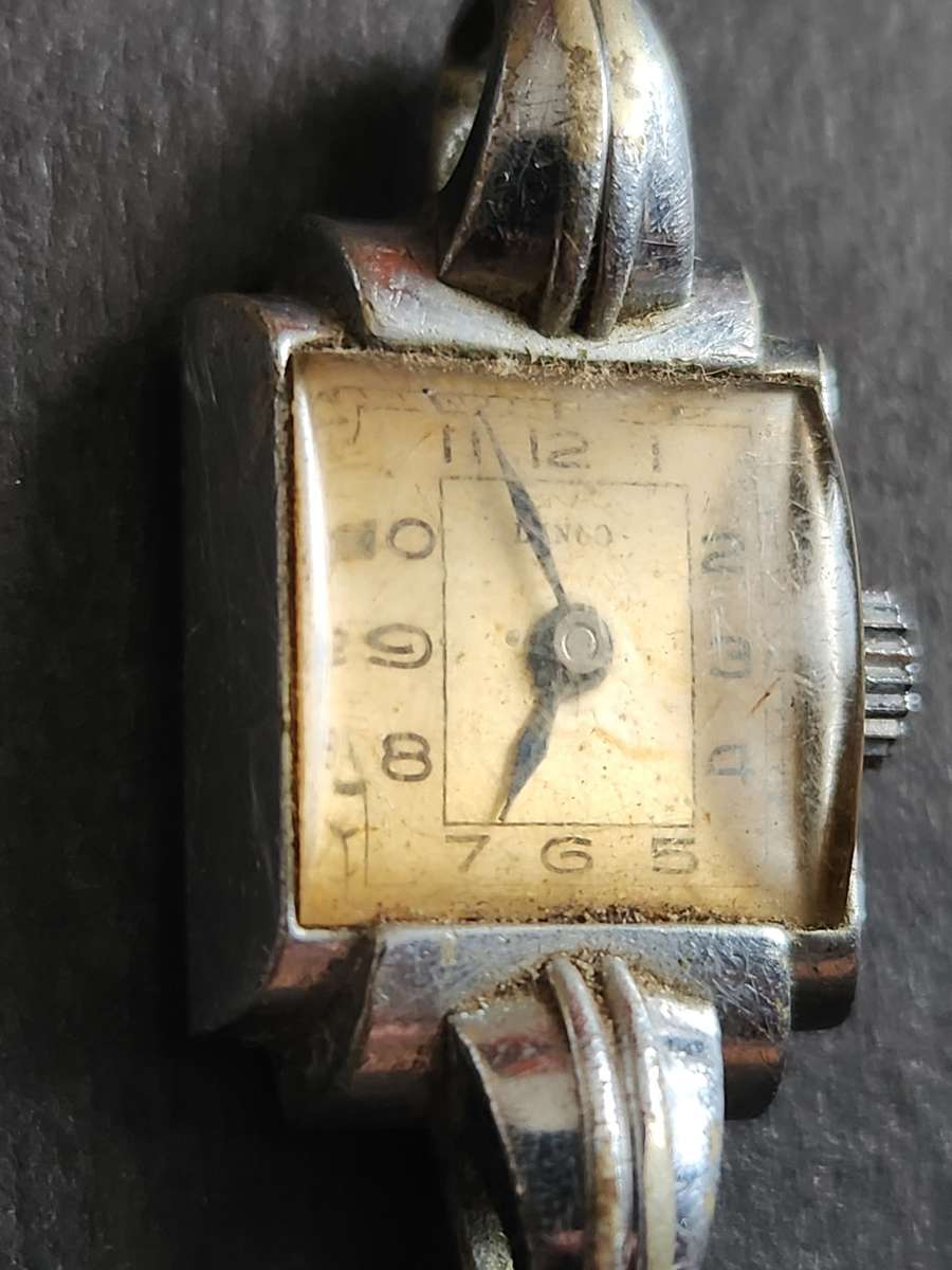 Vintage Ladies Lanco Mechanical Wrist Watch (runs on/off) needs to be serviced- as per photograph