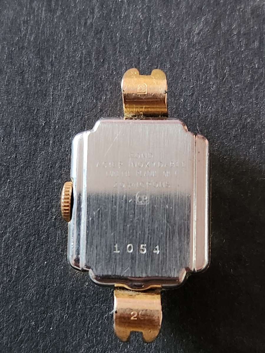 Vintage Ladies Olma 15 Jewels Mechanical Wrist Watch 20 Microns - working (needs to be serviced)