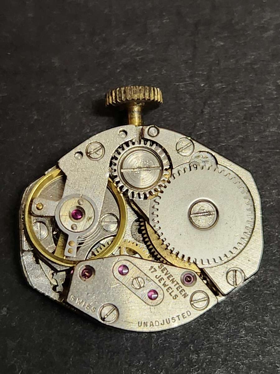 Vintage Continental Shock Protected 17 Jewels Mechanical Ladies Wrist Watch Swissmade (not working)