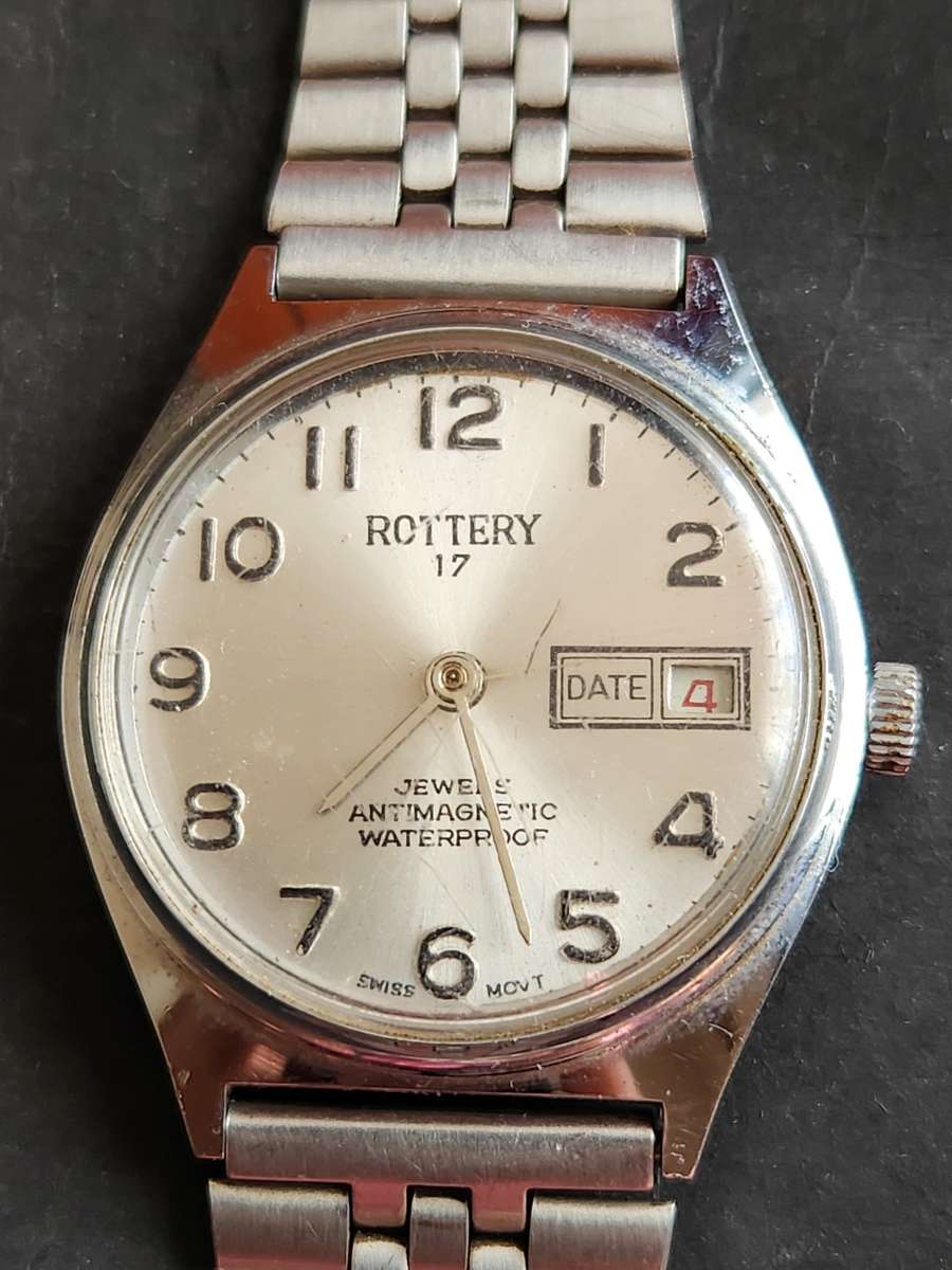 Vintage Rottery 17 Jewels Men`s Wrist Watch (not working) sold as is