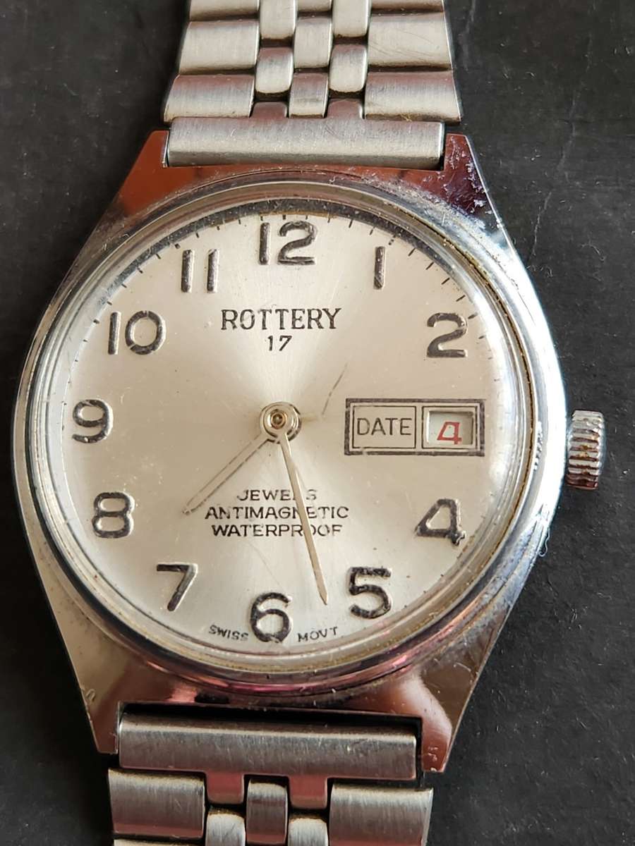 Vintage Rottery 17 Jewels Men`s Wrist Watch (not working) sold as is
