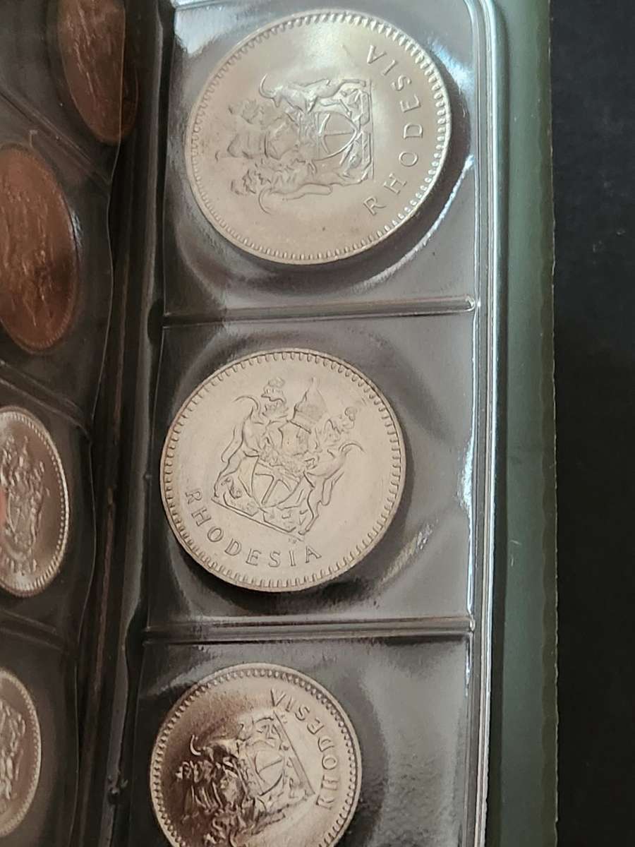 Coins of Rhodesia Set (uncirculated) Green Set - as per photograph