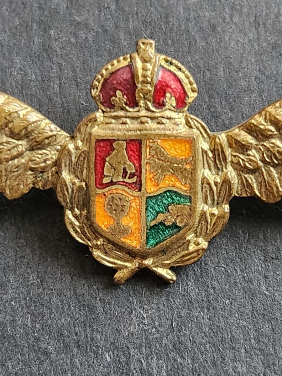 SAAF World War 2 Sweetheart Brooch- Gilt Metal Enamel - as per photograph