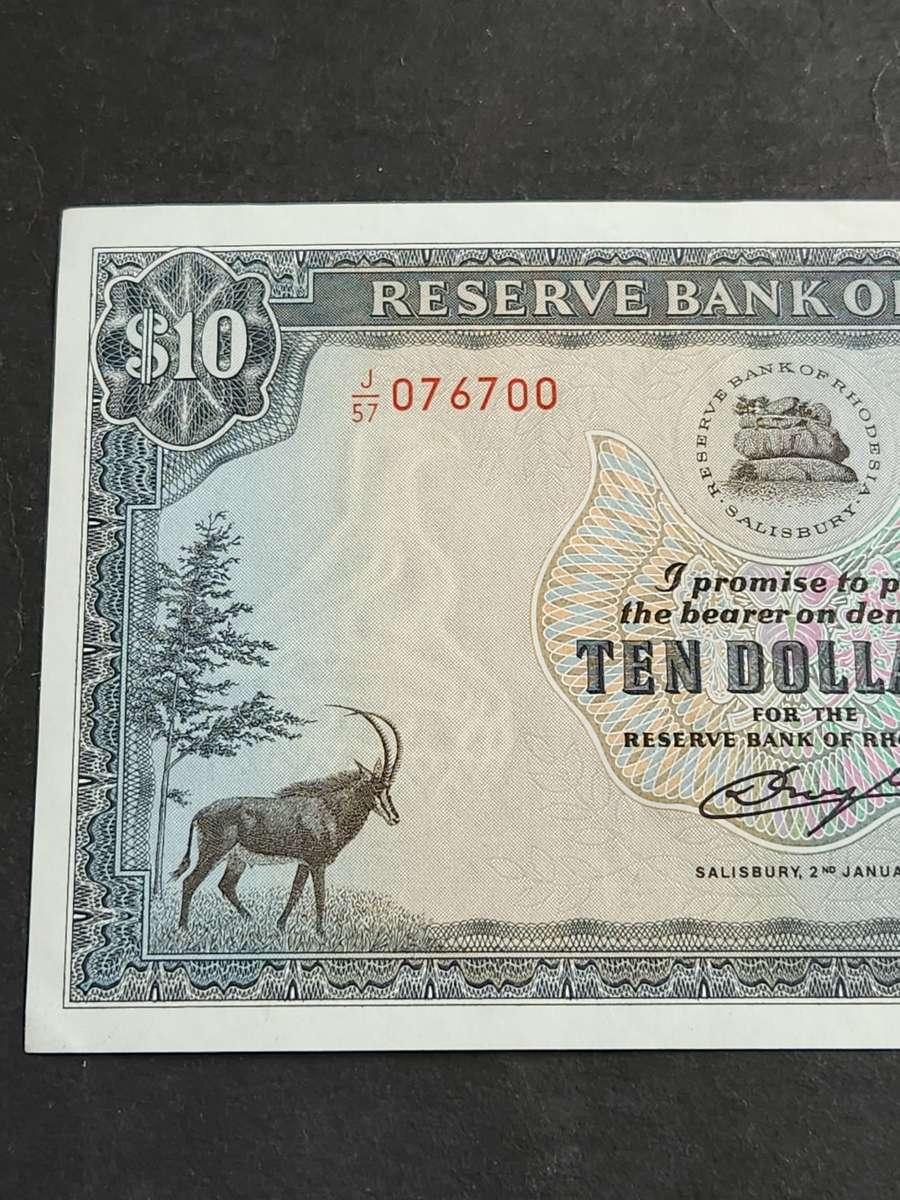 Reserve Bank of Rhodesia Ten Dollars Salisbury 2 January 1979 EF+/UNC Bird Watermark- as per photo