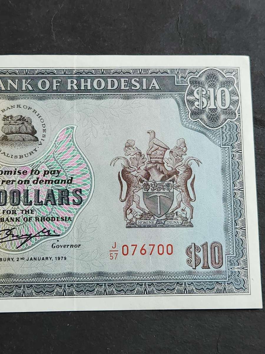 Reserve Bank of Rhodesia Ten Dollars Salisbury 2 January 1979 EF+/UNC Bird Watermark- as per photo