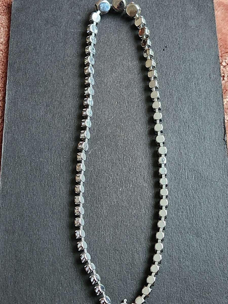 Vintage Glitzy Round Crystal Rhinestone Runaway Necklace - as per photograph