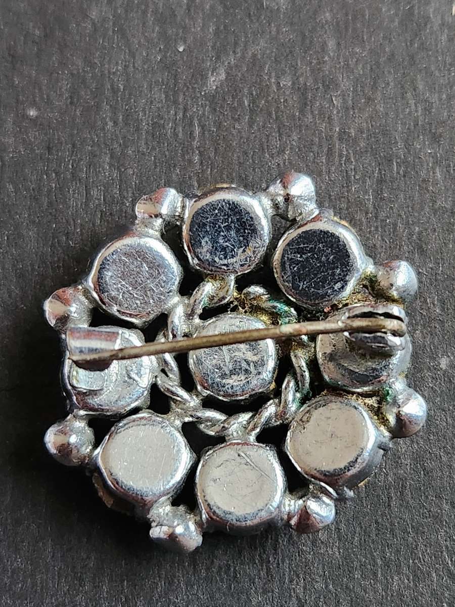 Vintage Rhinestone Brooch - as per photograph