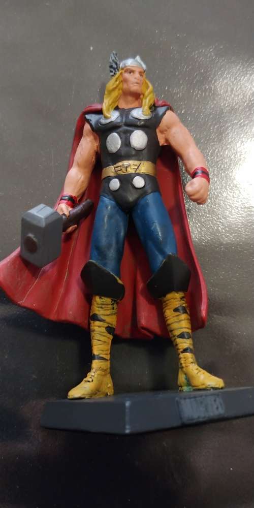 THE CLASSIC MARVEL LEAD FIGURINE COLLECTION - 116 LEAD FIGURINES