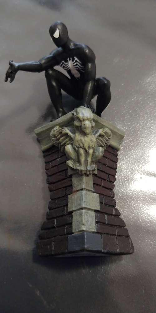 THE CLASSIC MARVEL LEAD FIGURINE COLLECTION - 116 LEAD FIGURINES