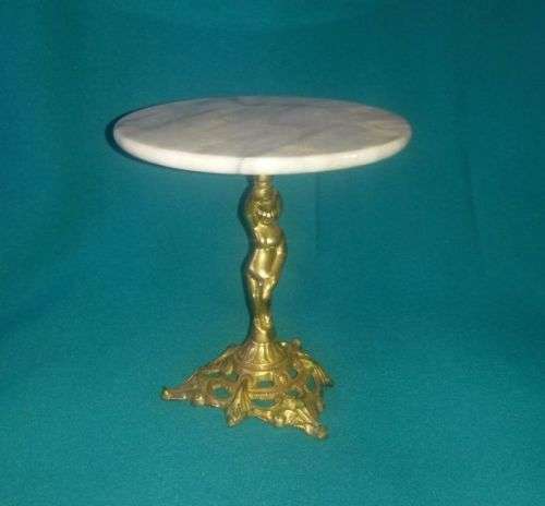MOST BEAUTIFUL LITTLE DECORATIVE BRASS & MARBLE TABLE