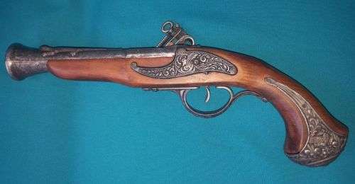 LARGE DEATAILED ANTIQUE ORNAMENTAL DISPLAY PISTOL