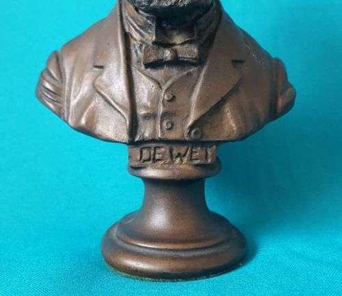 ANGLO BOER WAR: GENERAL DE WET BUST, BY P. MINNAAR (1980)