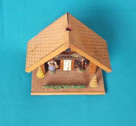 OLD WOODEN WEATHER HOUSE (HYGROMETER) >> GERMANY