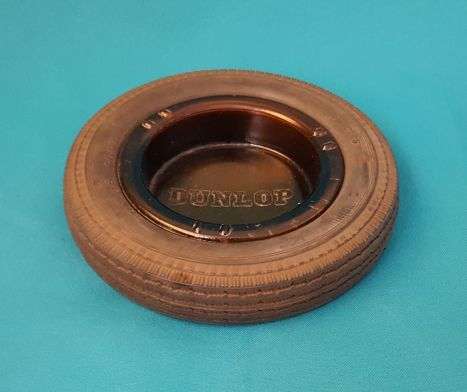 DUNLOP TYRE ADVERTISING ASHTRAY